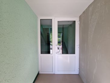 PARDUODAMAS 2 KAMBARIŲ SU DIDŽIUOJU HOLU BUTAS KNYGNEŠIŲ G.