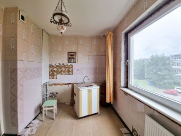 PARDUODAMAS 2 KAMBARIŲ SU DIDŽIUOJU HOLU BUTAS KNYGNEŠIŲ G.
