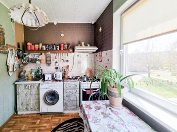 PARDUODAMAS 2 KAMBARIŲ SU HOLU BUTAS KĘSTUČIO G. 