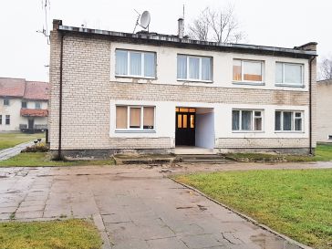 PARDUODAMAS  3-JŲ KAMBARIŲ BUTAS JUKNAIČIUOSE