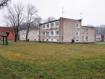 PARDUODAMAS  3-JŲ KAMBARIŲ BUTAS JUKNAIČIUOSE