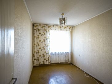 PARDUODAMAS 3-JŲ KAMBARIŲ BUTAS 