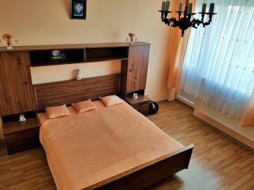 PARDUODAMAS  3-JŲ KAMBARIŲ BUTAS JAUNIMO AL. 4