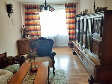 PARDUODAMAS  3-JŲ KAMBARIŲ BUTAS JAUNIMO AL. 5