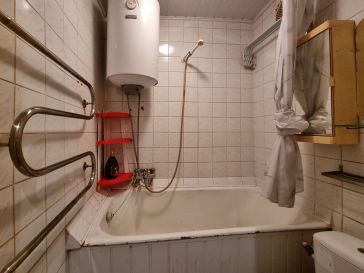 PARDUODAMAS 3 KAMBARIŲ BUTAS ANTRAME AUKŠTE LAISVĖS AL. 9