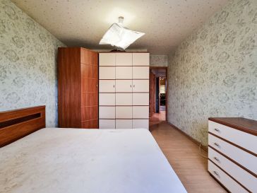 PARDUODAMAS 3 KAMBARIŲ BUTAS KLAIPĖDOJE, MINIJOS G. 135A