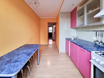 PARDUODAMAS 3 KAMBARIŲ BUTAS KLAIPĖDOJE, MINIJOS G. 135A