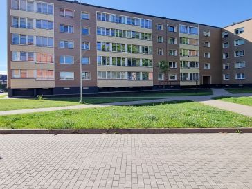 PARDUODAMAS 3 KAMBARIŲ  BUTAS MELIORATORIŲ AL. 4