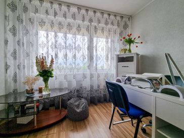 PARDUODAMAS 3 KAMBARIŲ  BUTAS MELIORATORIŲ AL. 4