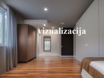PARDUODAMAS 3 KAMBARIŲ BUTAS PIRMAME AUKŠTE