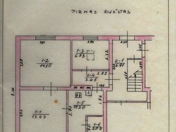 PARDUODAMAS 3 KAMBARIŲ BUTAS PIRMAME AUKŠTE