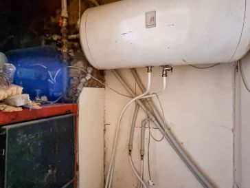 PARDUODAMAS 3 KAMBARIŲ BUTAS ANTRAME AUKŠTE TILŽĖS G. 21