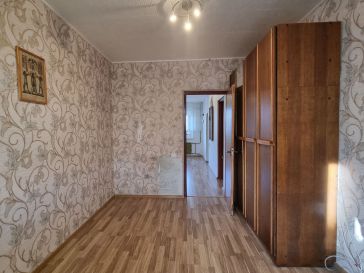 PARDUODAMAS 3 KAMBARIŲ SU DIDŽIUOJU HOLU BUTAS H.ZUDERMANO G. 3