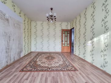 PARDUODAMAS 3 KAMBARIŲ SU DIDŽIUOJU HOLU BUTAS H.ZUDERMANO G. 3