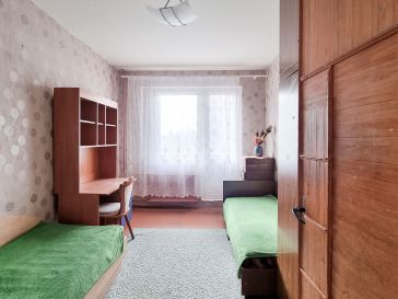 PARDUODAMAS 3 KAMBARIŲ SU DIDŽIUOJU HOLU BUTAS H.ZUDERMANO G. 7