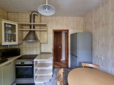 PARDUODAMAS 3 KAMBARIŲ SU DIDŽIUOJU HOLU BUTAS H.ZUDERMANO G. 7