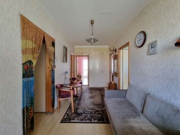 PARDUODAMAS 3 KAMBARIŲ SU  HOLU BUTAS MELIORATORIŲ AL. 3 