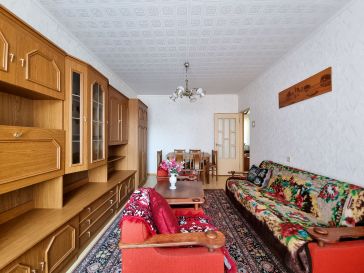 PARDUODAMAS 3 KAMBARIŲ SU  HOLU BUTAS MELIORATORIŲ AL. 3 