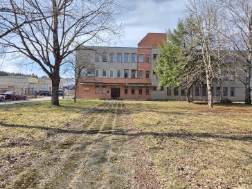 PARDUODAMA ADMINISTRACINIO PASTATO DALIS ŠILUTĖJE, TILŽĖS G. 48