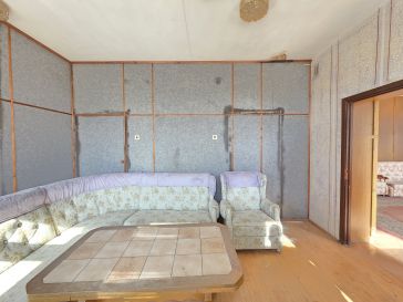 PARDUODAMA ADMINISTRACINIO PASTATO DALIS ŠILUTĖJE, TILŽĖS G. 48