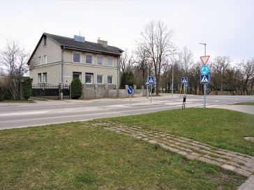 PARDUODAMA GYVENAMOJO NAMO DALIS CINTJONIŠKIŲ G. ŠILUTĖJE61