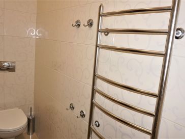 PARDUODAMA GYVENAMOJO NAMO DALIS CINTJONIŠKIŲ G. ŠILUTĖJE