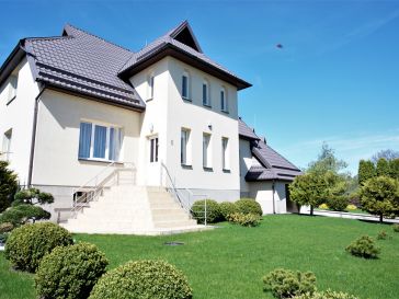 PARDUODAMAS GYVENAMASIS NAMAS RAMYBĖS G. ŠILUTĖJE52