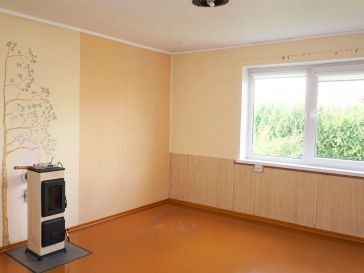 PARDUODAMAS  GYVENAMASIS  NAMAS  ŠILUTĖS R. SAV. ŠVĖKŠNA 