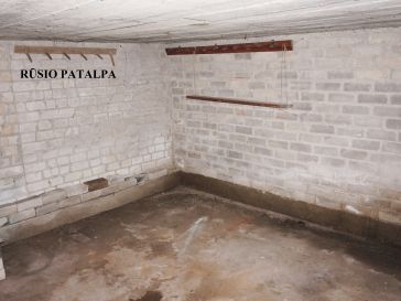 PARDUODAMAS  GYVENAMASIS  NAMAS  ŠILUTĖS R. SAV. ŠVĖKŠNA 