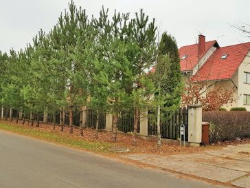 PARDUODAMAS GYVENAMASIS NAMAS SU 13 ARŲ ŽEMĖS SKLYPU JUKNAIČIUOSE