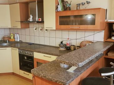 PARDUODAMAS GYVENAMASIS NAMAS SU 13 ARŲ ŽEMĖS SKLYPU JUKNAIČIUOSE