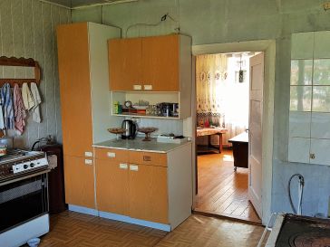 PARDUODAMAS GYVENAMASIS NAMAS SU 17 ARŲ ŽEMĖS SKLYPU Ž. NAUMIESTYJE