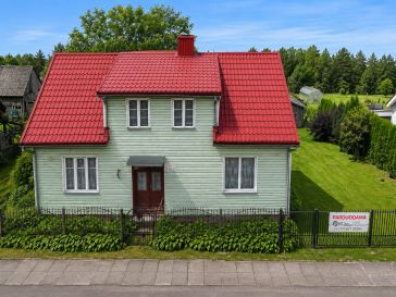 PARDUODAMAS GYVENAMASIS NAMAS ŽEMAIČIŲ NAUMIESTYJE, LAISVĖS G. 15