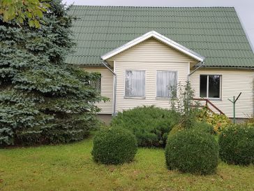 PARDUODAMAS NAMAS ŽEMAIČIŲ NAUMIESČIO SEN. DEGUČIŲ KM.60