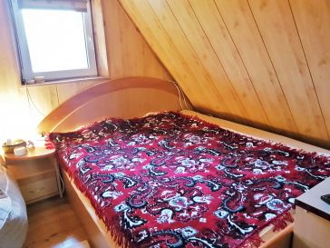 PARDUODAMAS SODO NAMAS SU   6 ARŲ  ŽEMĖS SKLYPU