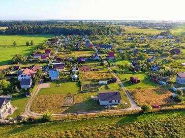 PARDUODAMAS SODO NAMAS SU   6 ARŲ  ŽEMĖS SKLYPU