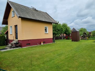 PARDUODAMAS SODO NAMAS SU 6 ARŲ ŽEMĖS SKLYPU