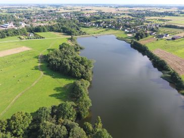 PARDUODAMAS ŽEMĖS SKLYPAS PRIE Ž.NAUMIESČIO TVENKINIO 