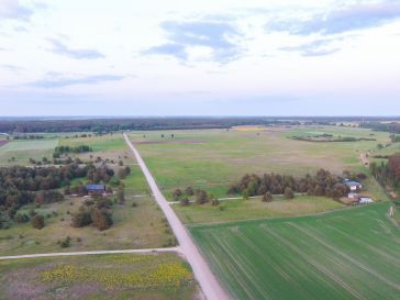 PARDUODAMAS ŽEMĖS ŪKIO PASKIRTIES ŽEMĖS SKLYPAS 