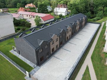 PARDUODAMI KOTEDŽAI ŠILUTĖJE