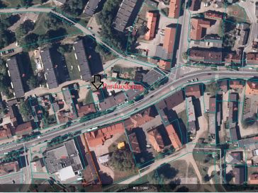 ŠILUTĖS MIESTO CENTRINĖJE GATVĖJE PARDUODAMAS  PASTATAS 